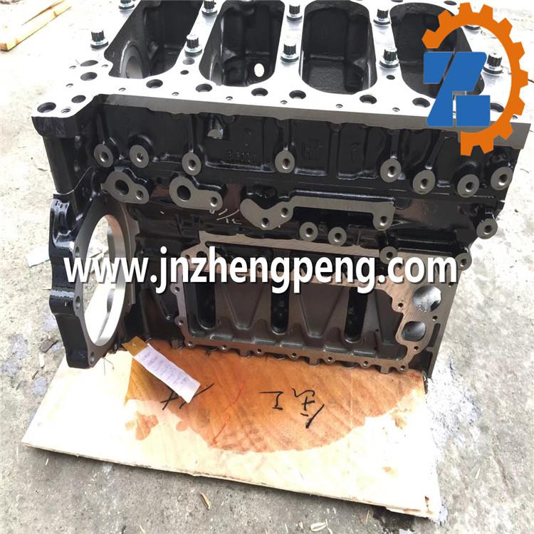 小松發(fā)動(dòng)機(jī)缸體